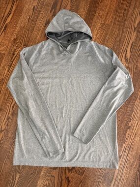 Lululemon Light Gray Men's Hooded Long-Sleeve Shirt